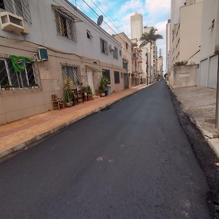 Hospedagem Domiciliar Alternativa Balneário Camboriú Esterno foto